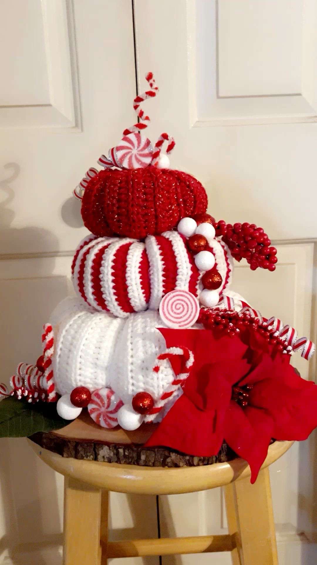CROCHET STACKED PUMPKIN CENTERPIECE