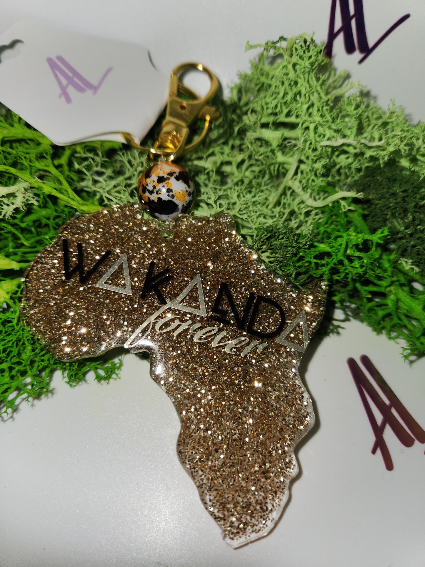 WAKANDA FOREVER KEYCHAIN