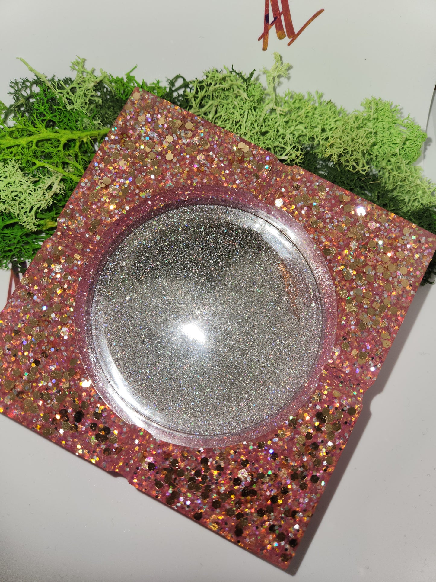 RESIN ASHTRAY