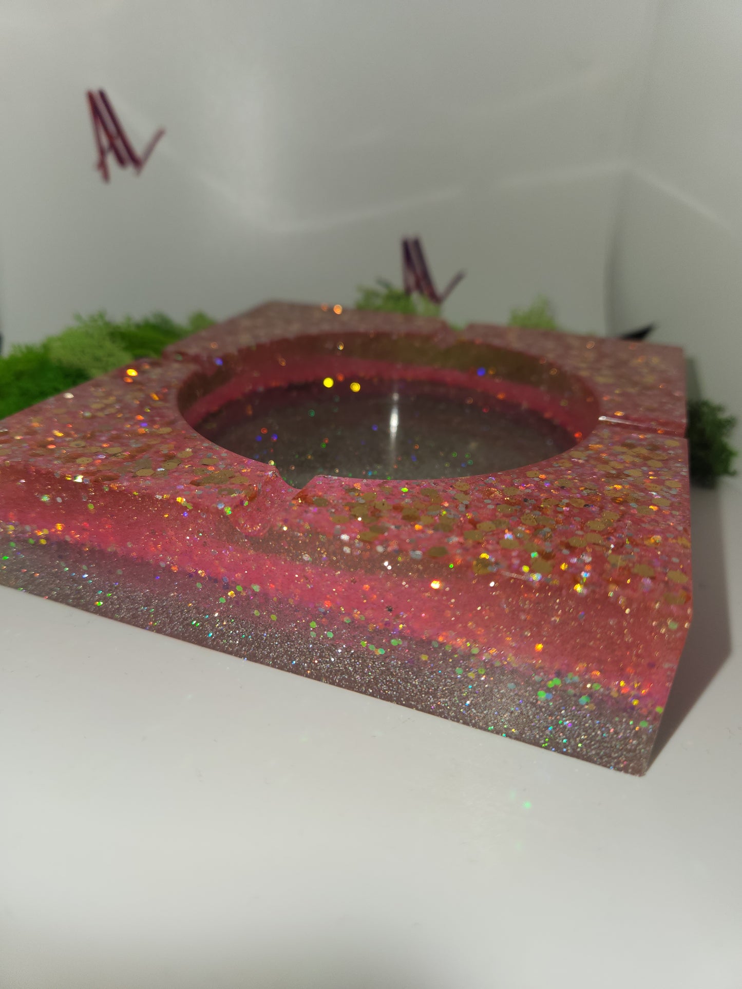 RESIN ASHTRAY